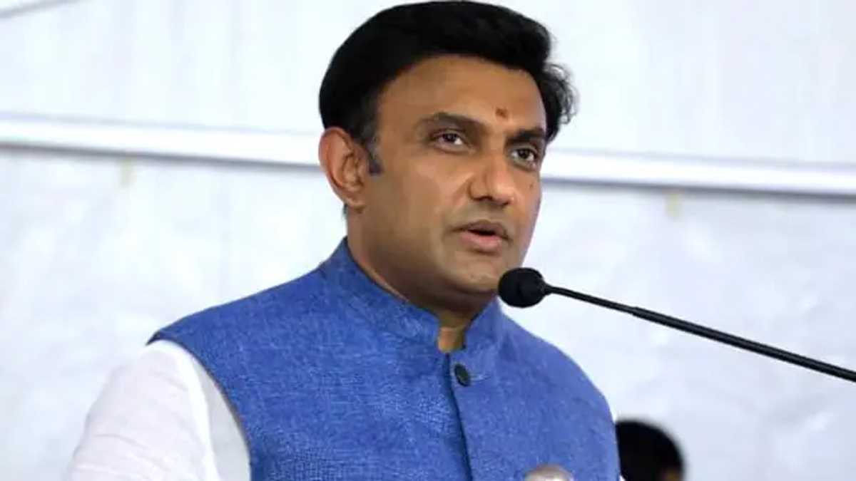 टीपू सुल्तान से नफरत करते हैं कर्नाटक के लोग : सुधाकर