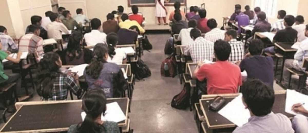 डिप्रेशन व सुसाइड की ओर धकेल रहे कोटा के कोचिंग सेंटर