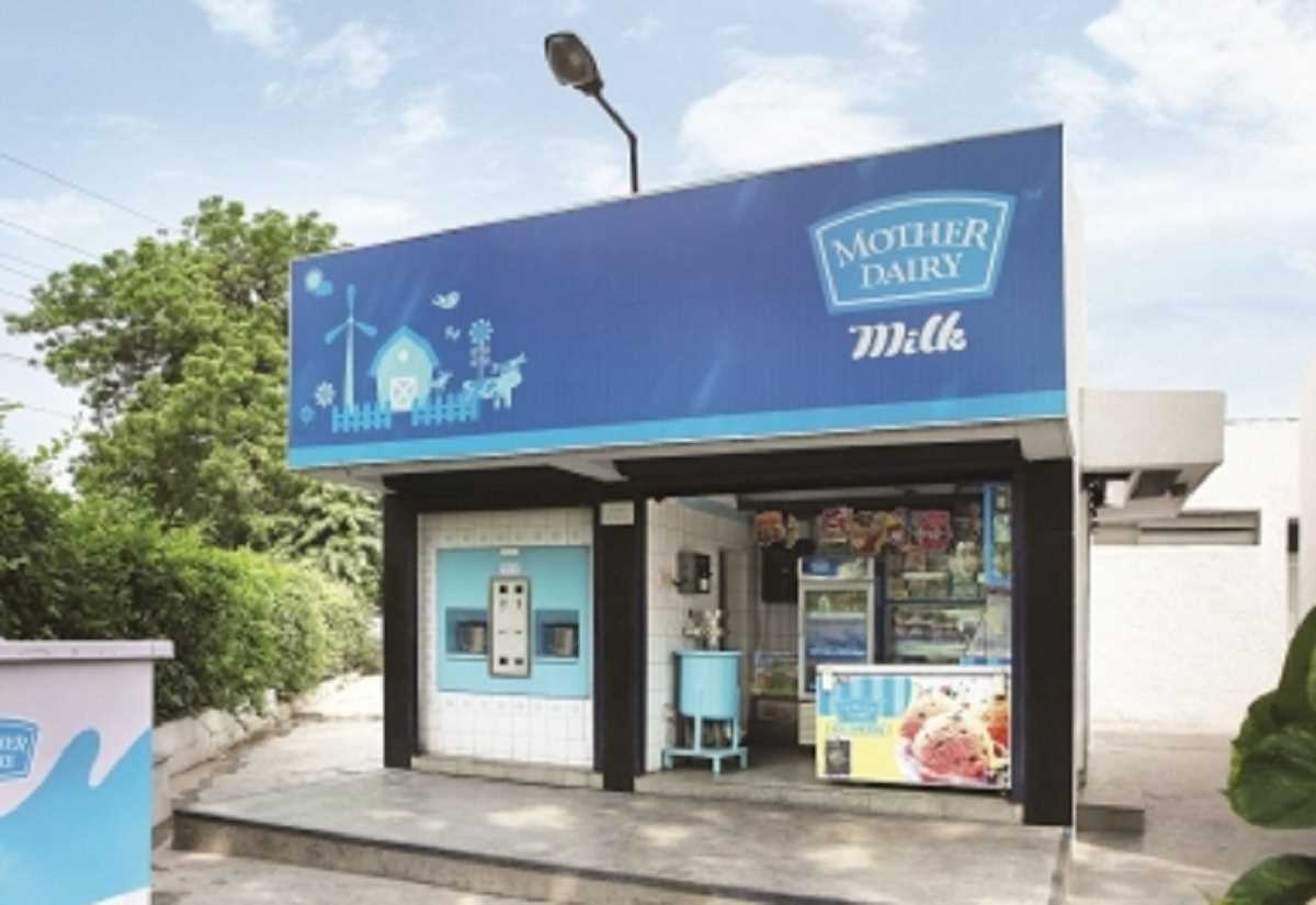 Mother Dairy ने पांचवीं बार बढ़ाए दूध के दाम, मंगलवार से 2/लीटर महंगा होगा मिल्क, जानिए ताजा भाव