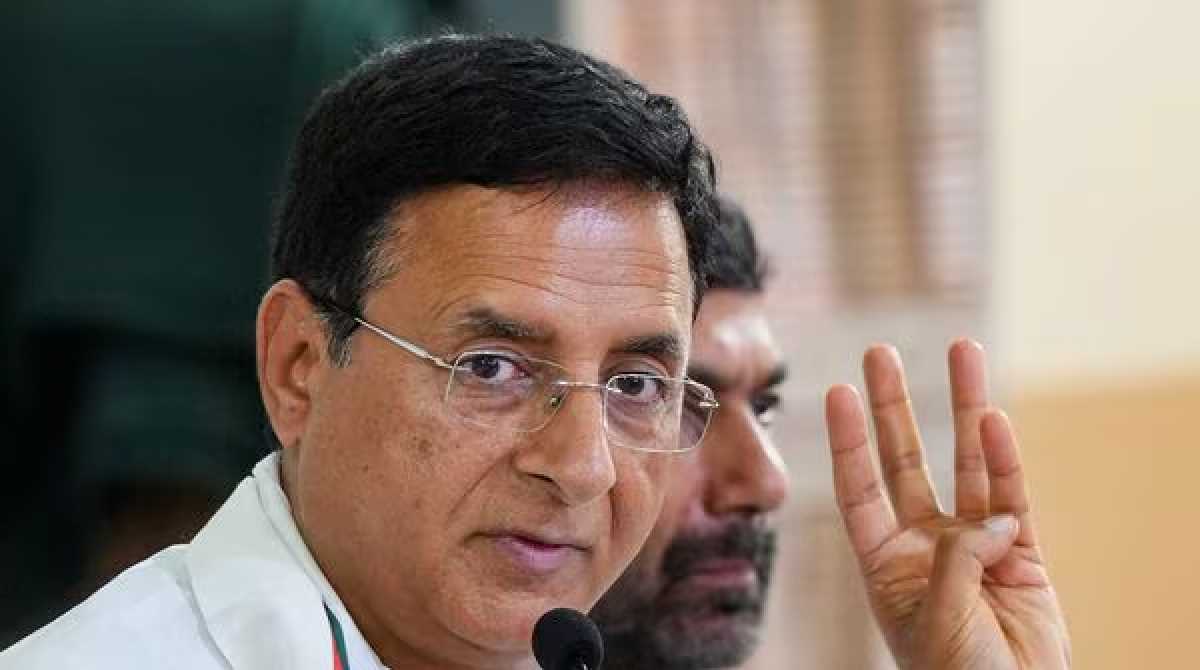 भाजपा सरकार में किसानों को नहीं मिल रही एमएसपी : रणदीप सुरजेवाला भाजपा सरकार में किसानों को नहीं मिल रही एमएसपी : रणदीप सुरजेवाला