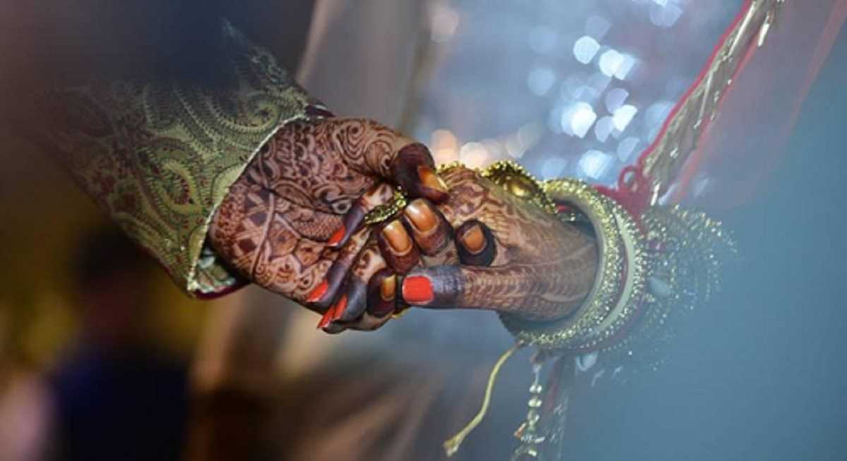 पुलवामा में दुल्हन करती रही इंतजार, बारात लेकर नहीं आया दूल्हा