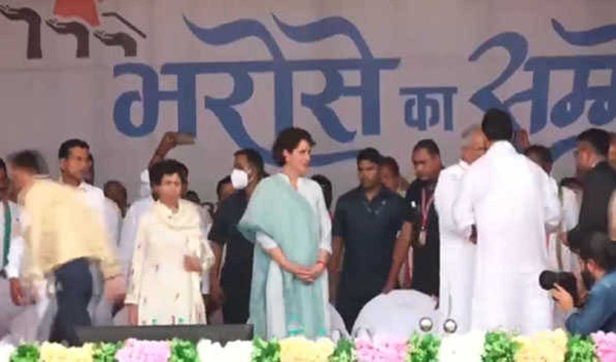 प्रियंका ने छत्तीसगढ़ में आगामी चुनावों में लोगो से कांग्रेस के लिए फिर मांगा समर्थन