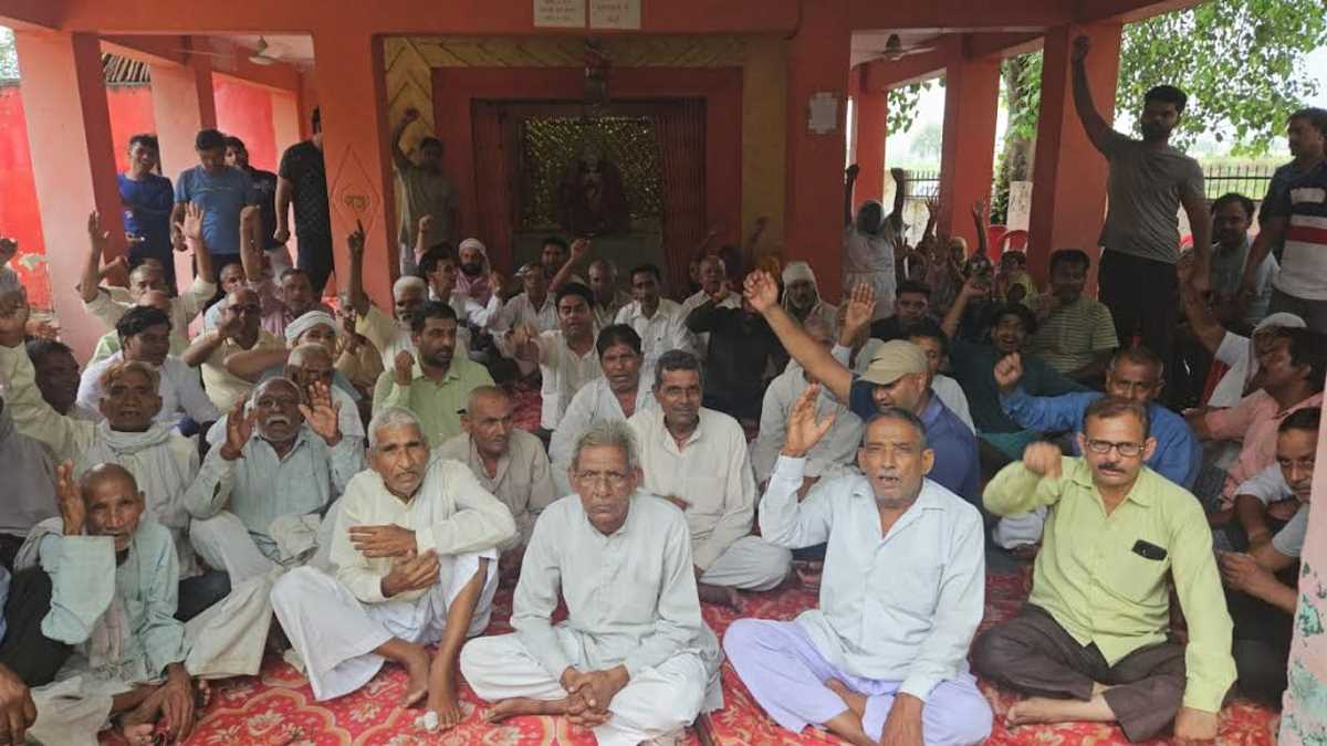 किसानों ने ग्रेनो प्राधिकरण पर हल्ला बोल को लेकर युद्ध स्तर पर तैयार