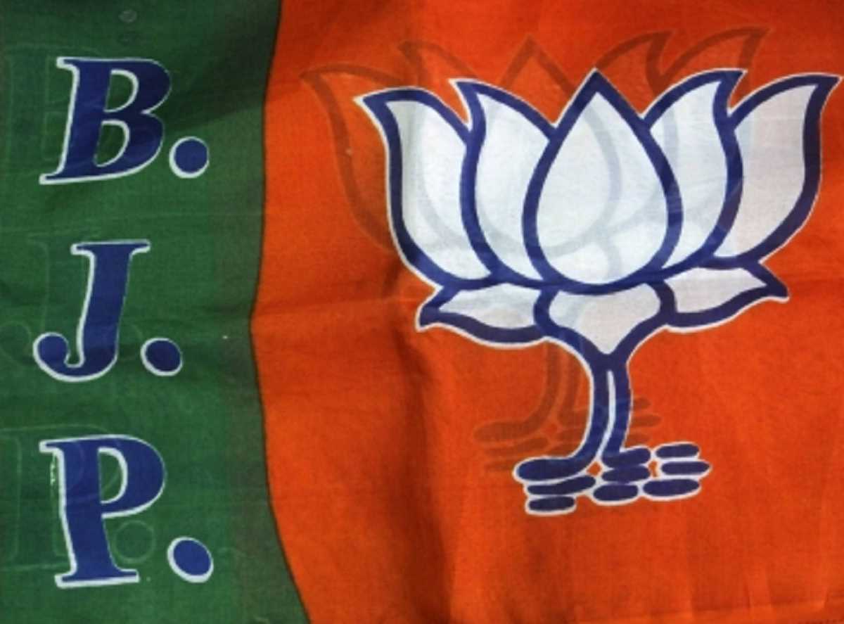 भाजपा नीतीश कुमार और चंद्रशेखर राव को उनके घर में ही मात देने की कर रही तैयारी