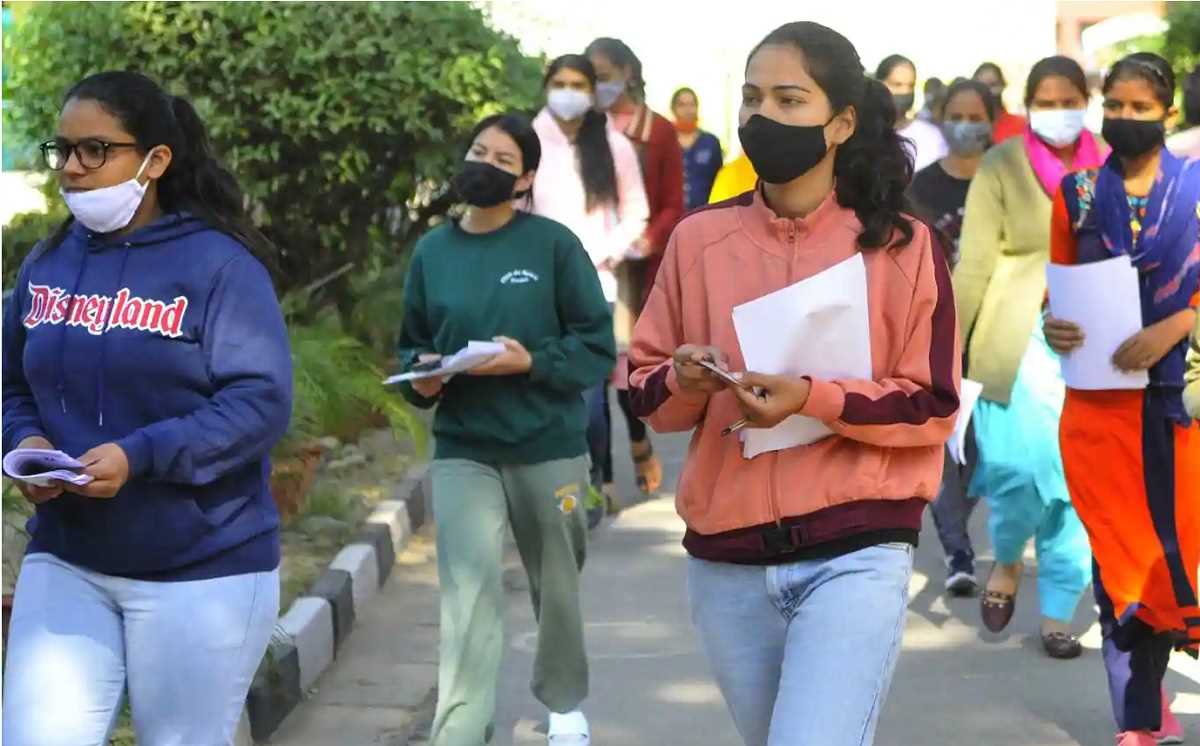 CUET 2022 :आज 63 हजार छात्र दे रहे हैं परीक्षा,शिकायत के लिए बनाई ई-मेल आईडी