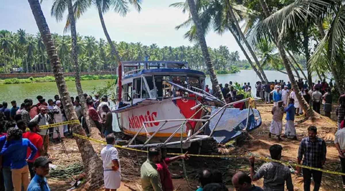 नाव हादसे को लेकर भाजपा ने केरल के पर्यटन मंत्री का इस्तीफा मांगा