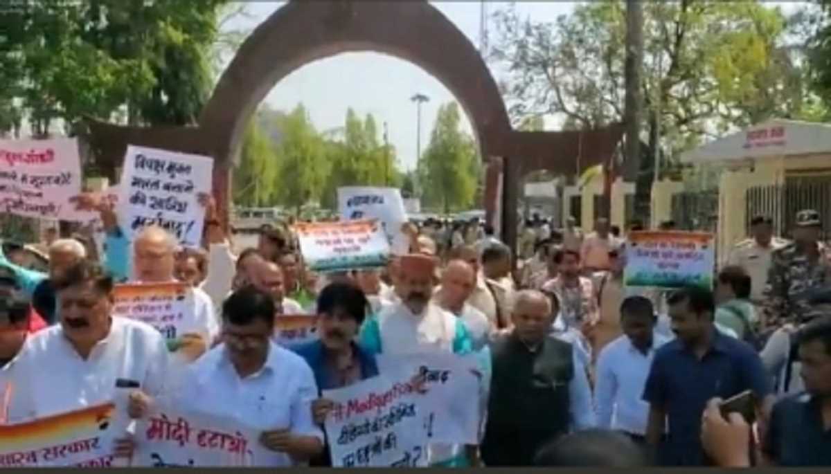 राहुल गांधी को सजा मिलने पर कांग्रेस, राजद का बिहार विधानसभा में प्रदर्शन, जदयू रही अलग