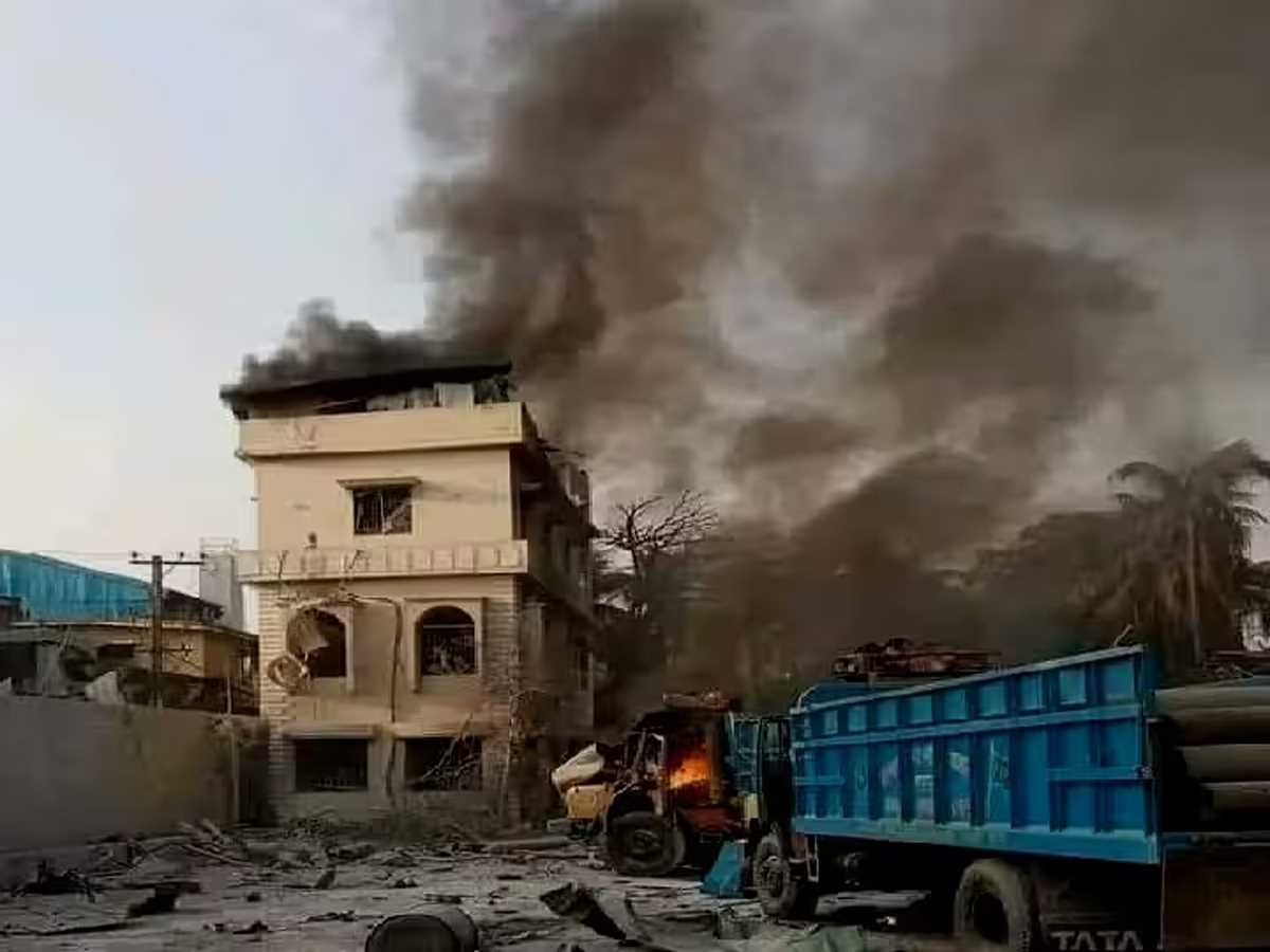 बांग्लादेश में ऑक्सीजन प्लांट में विस्फोट में 6 की मौत, 30 घायल