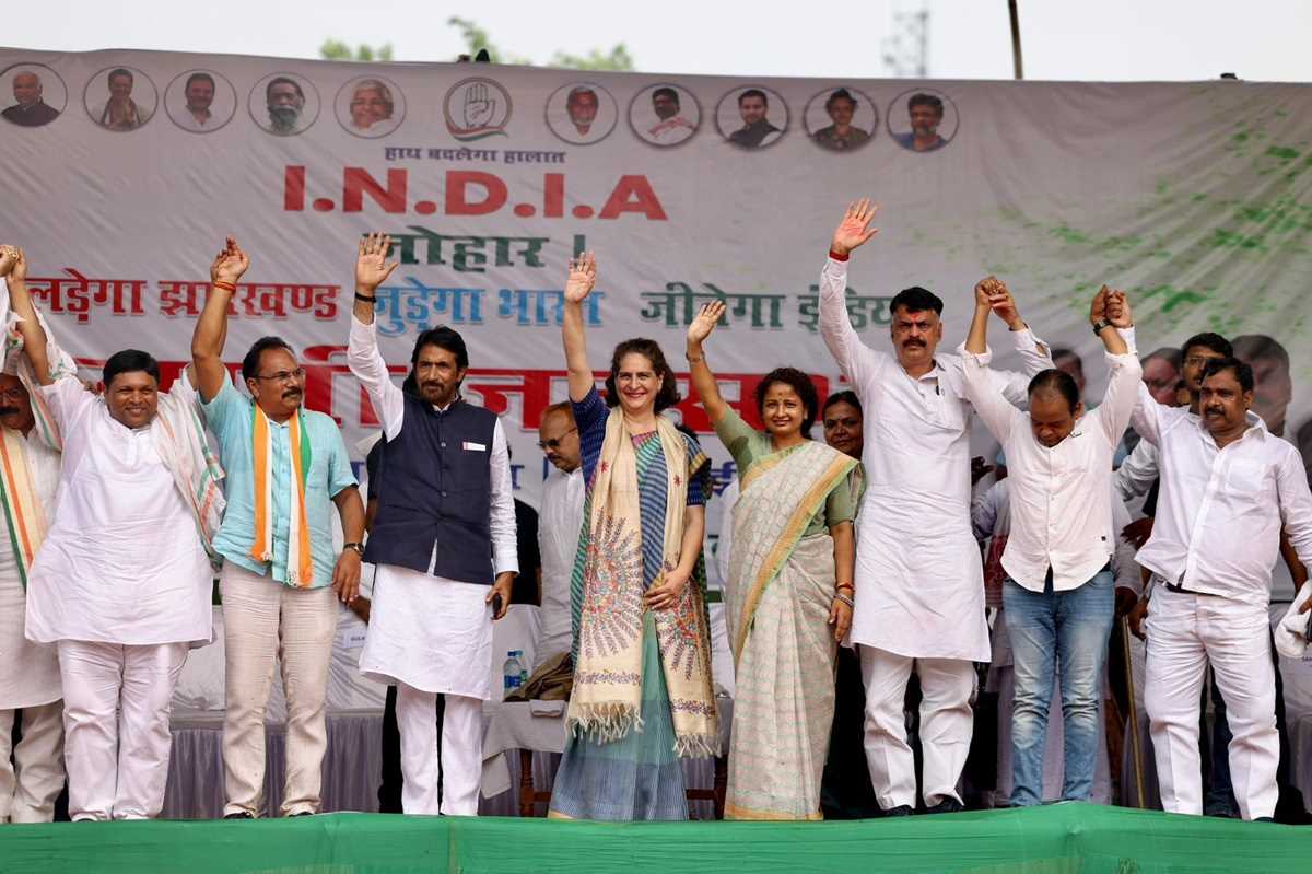 जुमलेबाज सरकार से सावधान रहने की जरूरत : प्रियंका गांधी