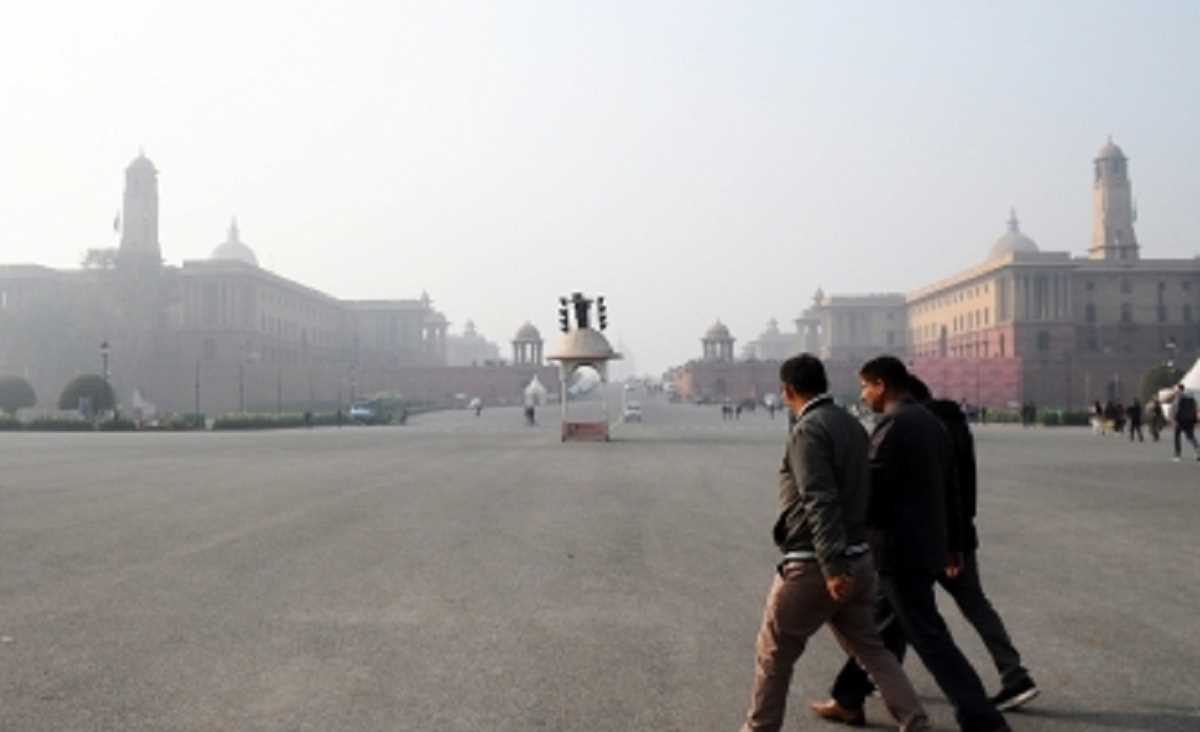 Weather Update: कड़ाके की ठंड से कुछ दिन और कांपेगी दिल्‍ली, जानें आने वाले दिनों में कैसा रहेगा मौसम का हाल