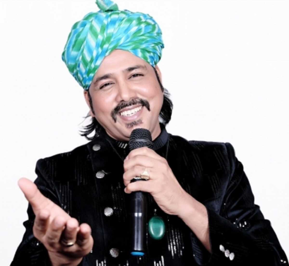 चौधरी फेम मामे खान का नया एलबम डेजर्ट रोज हुआ रिलीज चौधरी फेम मामे खान का नया एलबम डेजर्ट रोज हुआ रिलीज