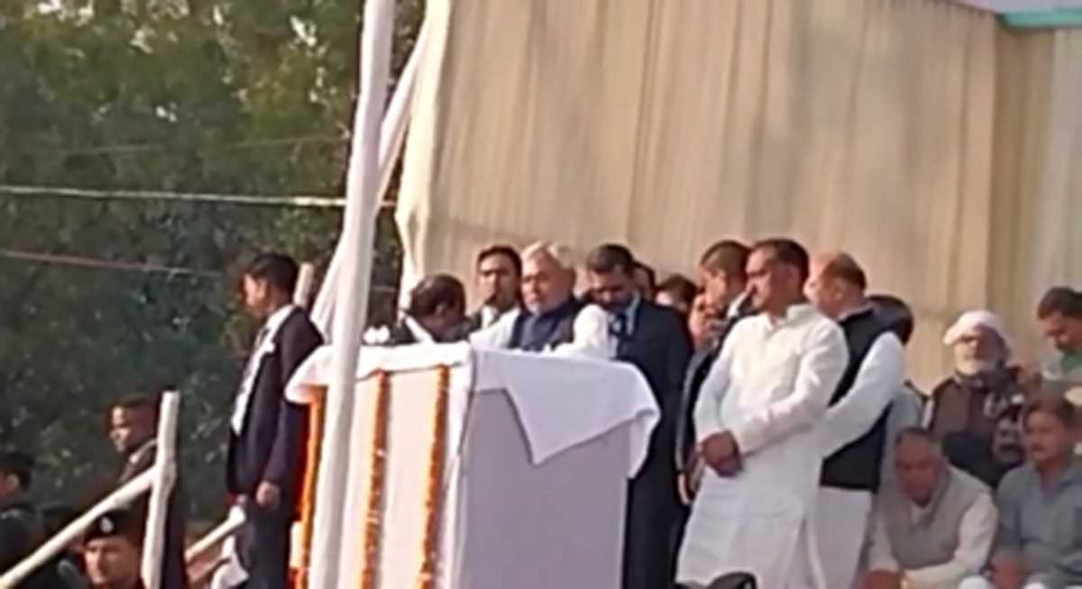 बिहार: कुढ़नी विधानसभा उपचुनाव में प्रचार करने पहुंचे नीतीश की सभा में जमकर हंगामा