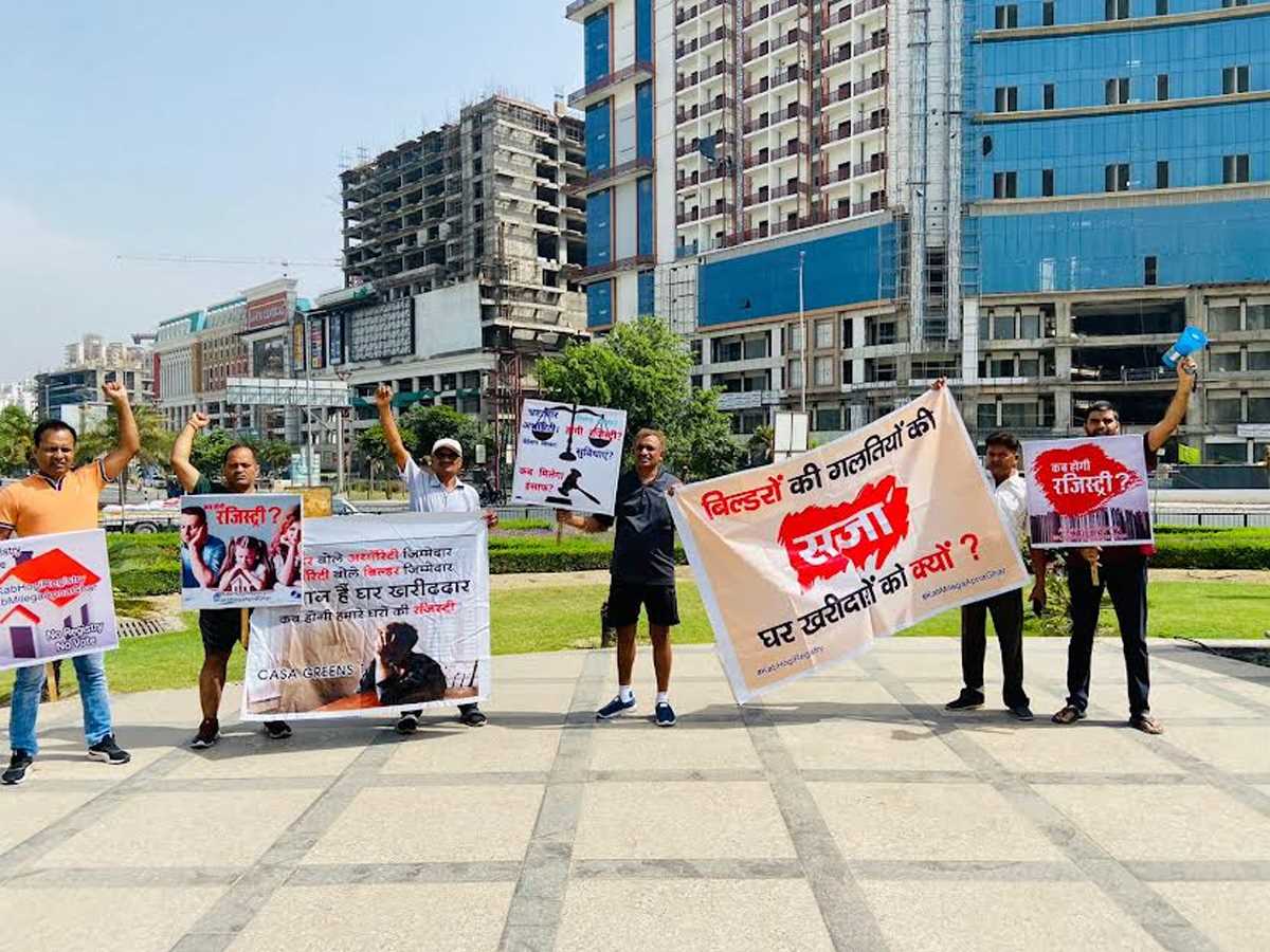 ग्रेनो वेस्ट में घर ख़रीदारों का विरोध प्रदर्शन जारी