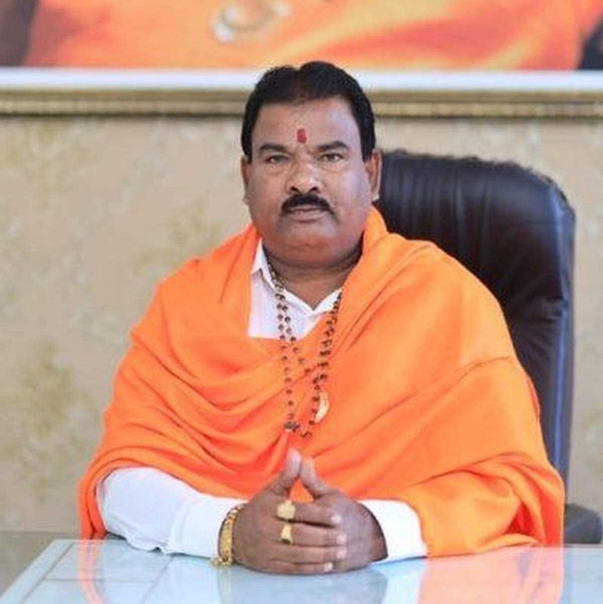 संजय गायकवाड ने अकबरुद्दीन ओवैसी और सैयद मोईन को दी चुनौती, नीलम गोरहे के बयान का समर्थन किया