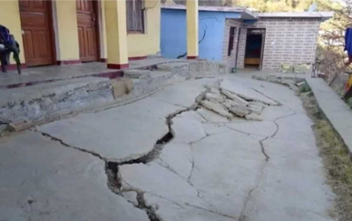 जोशीमठ भू धंसाव मामला: केंद्र सरकार ने गठित की 6 सदस्यीय अध्ययन समिति