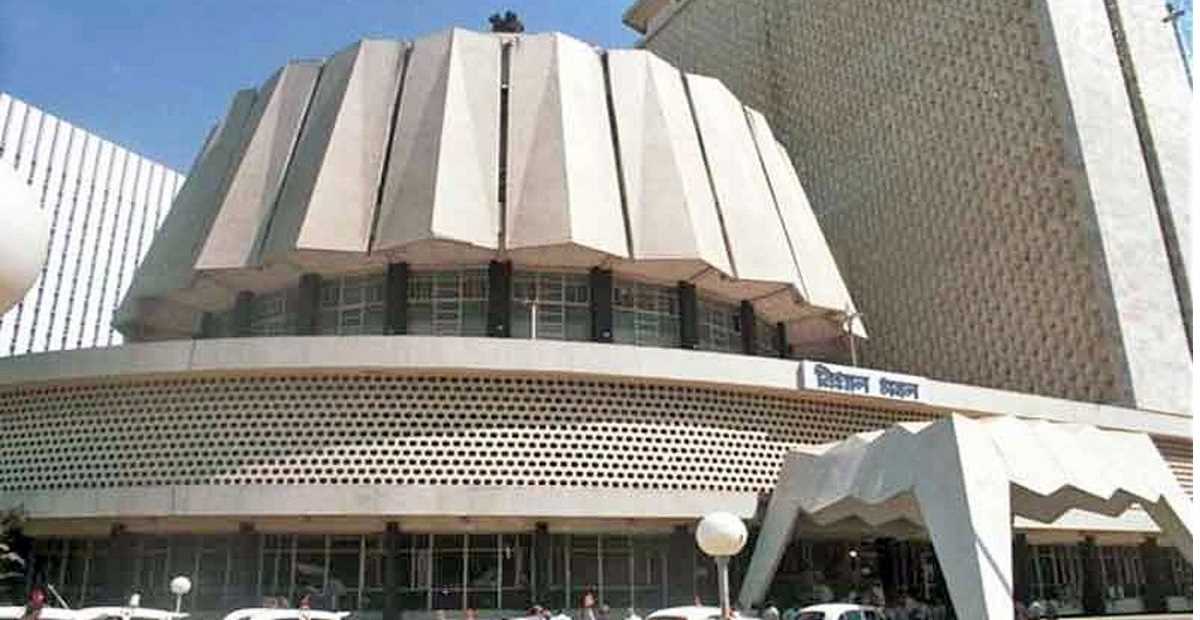 महाराष्‍ट्र्र विधानमंडल : तूफानी मानसून सत्र के लिए उमड़ रहे नाराज बादल