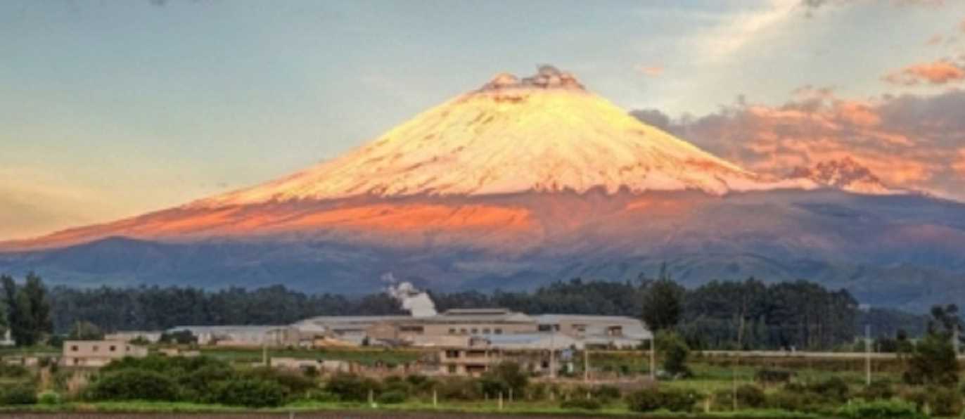 कोटोपैक्सी ज्वालामुखी में हलचल दिखने पर पर इक्वाडोर ने जारी किया येलो अलर्ट