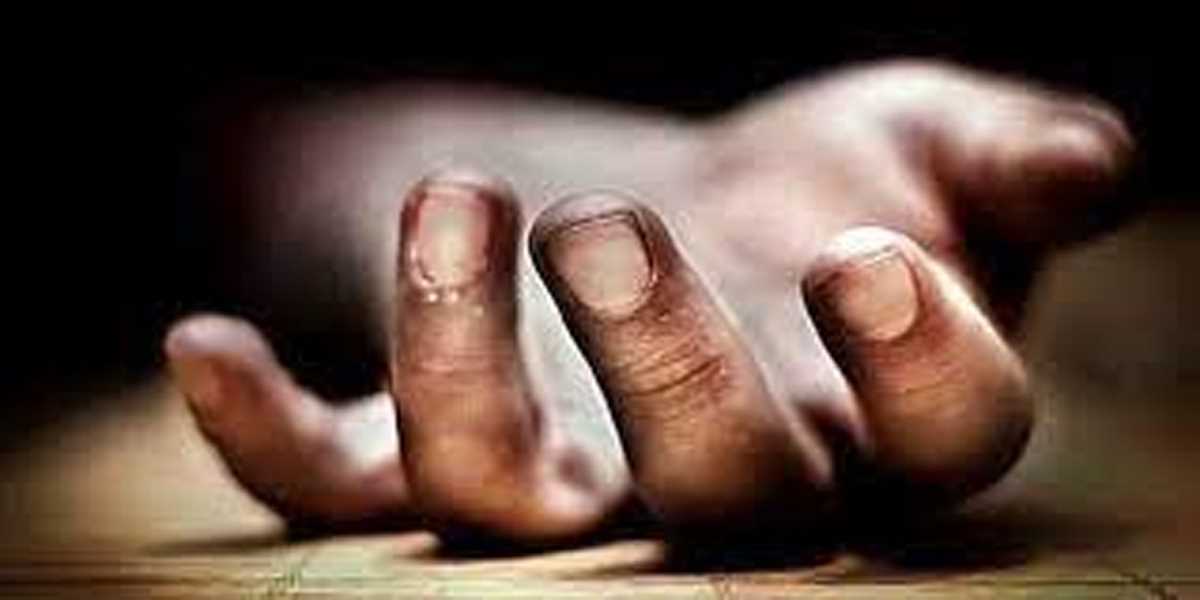 किसान की सोते समय गला रेतकर हत्या