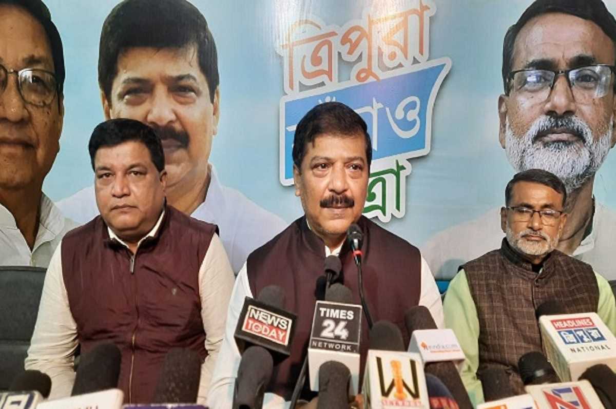 त्रिपुरा के विपक्षी दलों ने मोदी पर साधा निशाना त्रिपुरा के विपक्षी दलों ने मोदी पर साधा निशाना