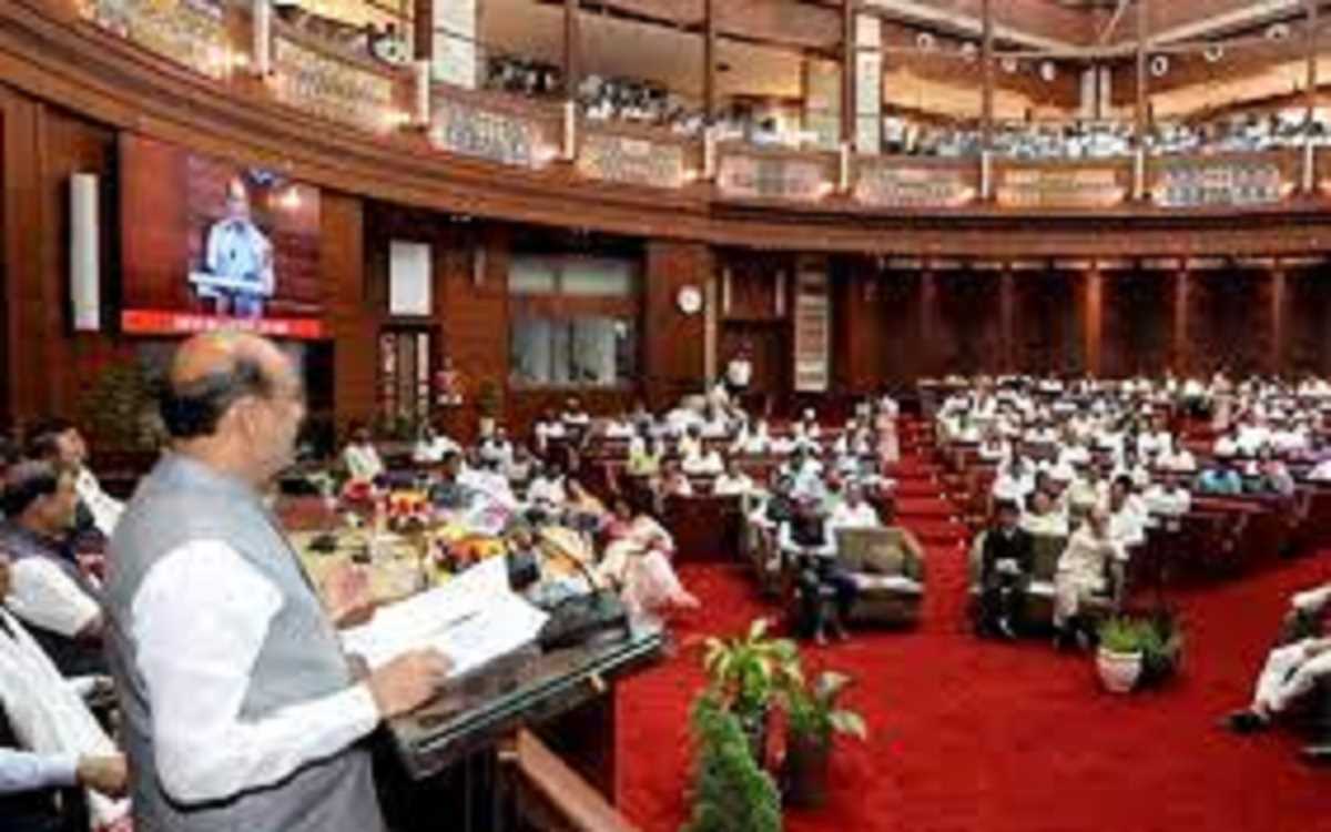 दिल्ली सरकार के अधिकारों और सेवा से जुड़े विधेयक की आज लोक सभा में पेश होने की संभावना नहीं