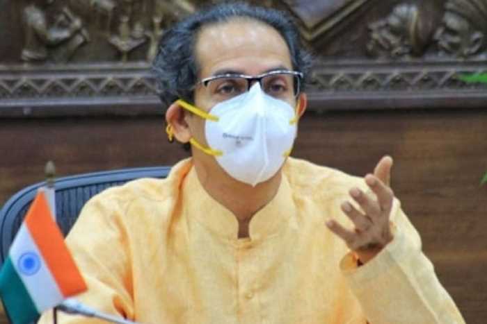 ठाकरे ने बागियों पर बरसाया भावनात्मक बम, बोले : मुख्यमंत्री, शिवसेना प्रमुख पद छोड़ने को तैयार