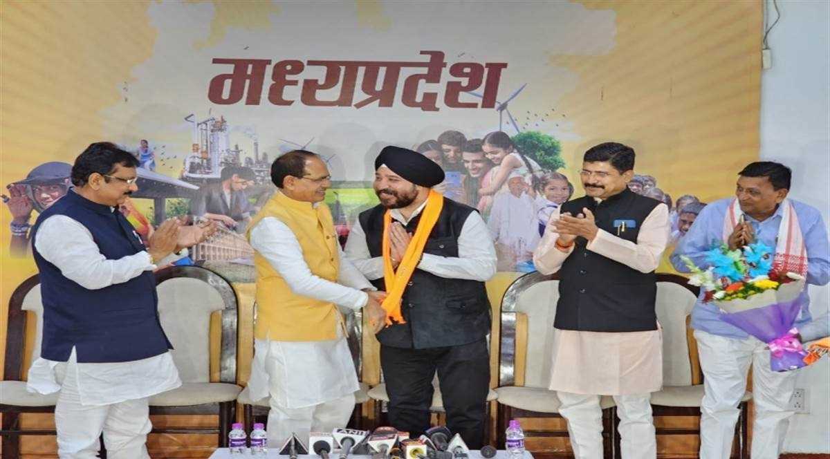 MP News: कांग्रेस को बड़ा झटका, कमल नाथ के करीबी नरेंद्र सलूजा भाजपा में शामिल