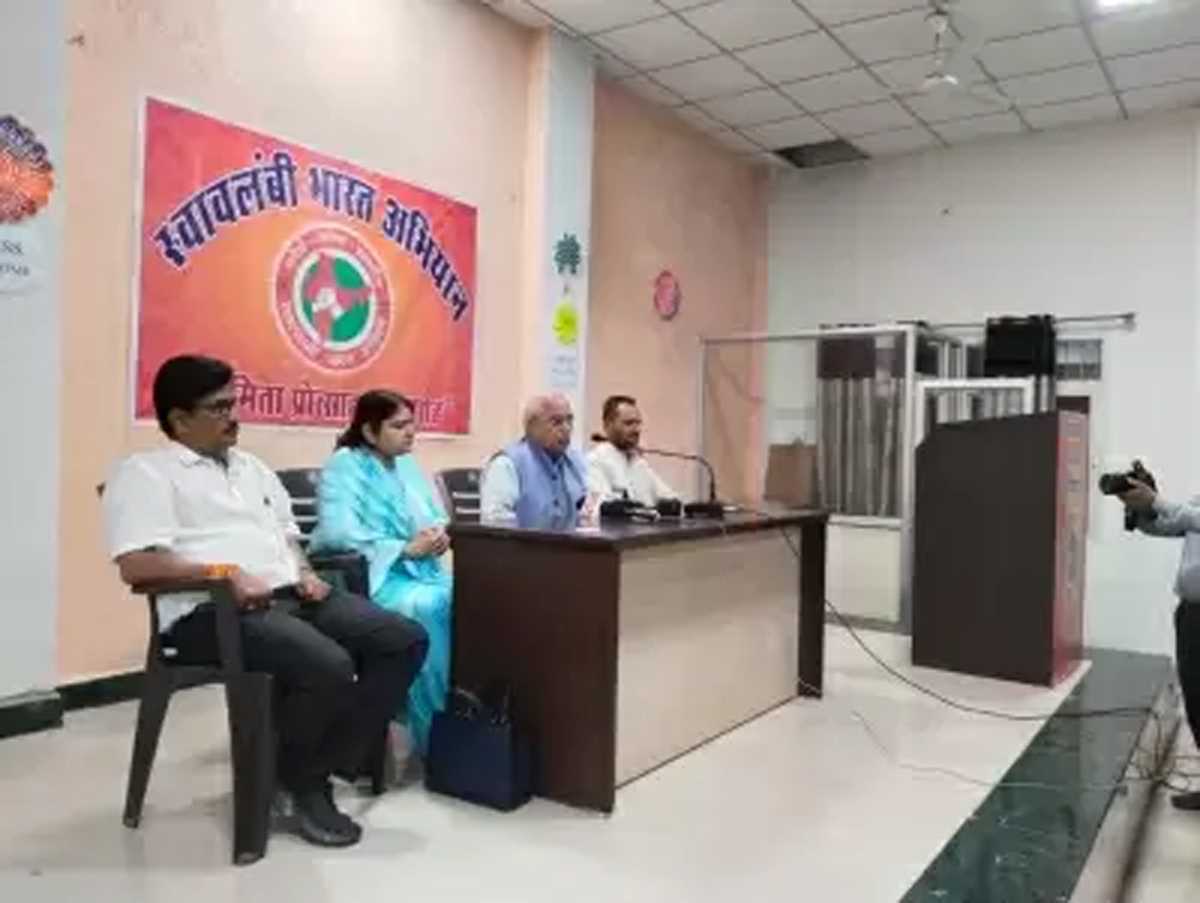 जनांदोलन में बदल रहा है स्वावलंबी भारत अभियान : सतीश