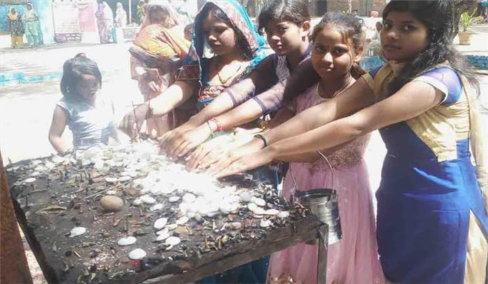 नवरात्रे के दिन पथवारी मंदिर में उमड़ा भक्तों का सौलाव