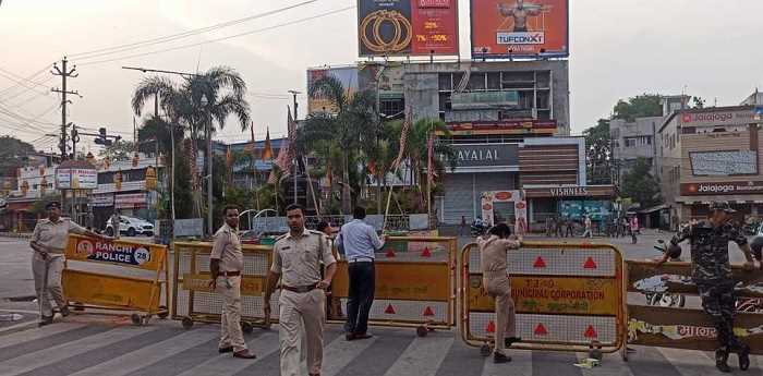 रांची में 36 घंटे बाद इंटरनेट बहाल, निषेधाज्ञा जारी, हालात हो रहे सामान्य रांची में 36 घंटे बाद इंटरनेट बहाल, निषेधाज्ञा जारी, हालात हो रहे सामान्य