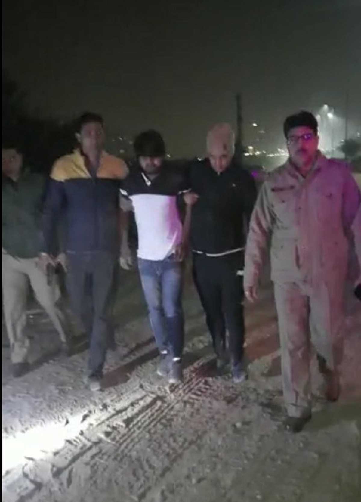 नोएडा में मुठभेड़: बदमाशों के साथ पुलिस की मुठभेड़ एक को लगी गोली, 11 मुकदमे है दर्ज