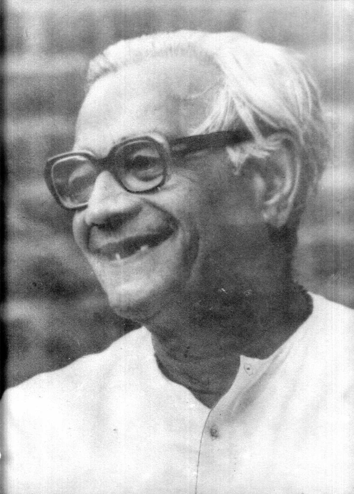 उनके जाने से जीवन विपन्न हो गया