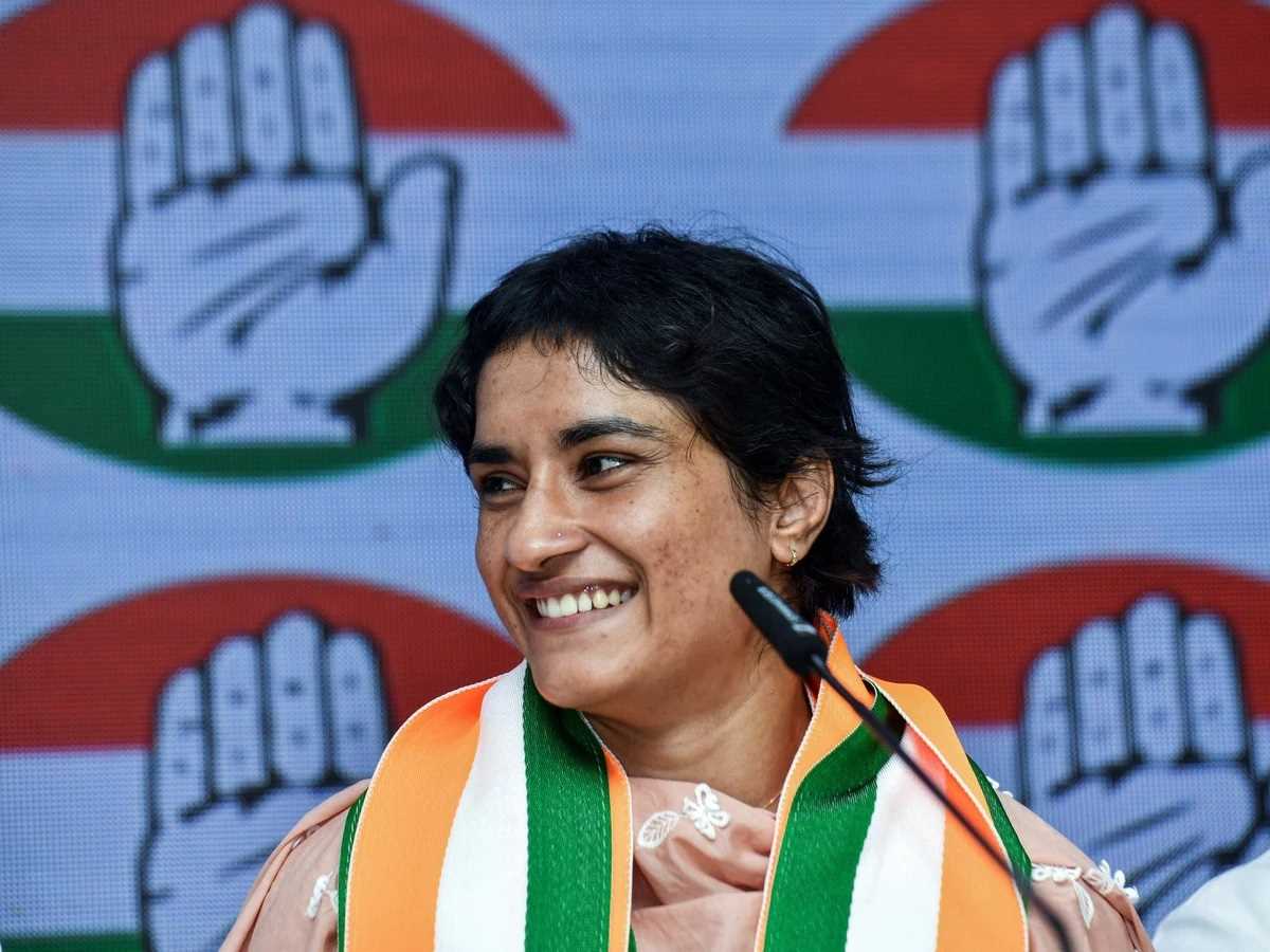 जुलाना सीट से कांग्रेस प्रत्याशी विनेश फोगाट ने दर्ज की जीत