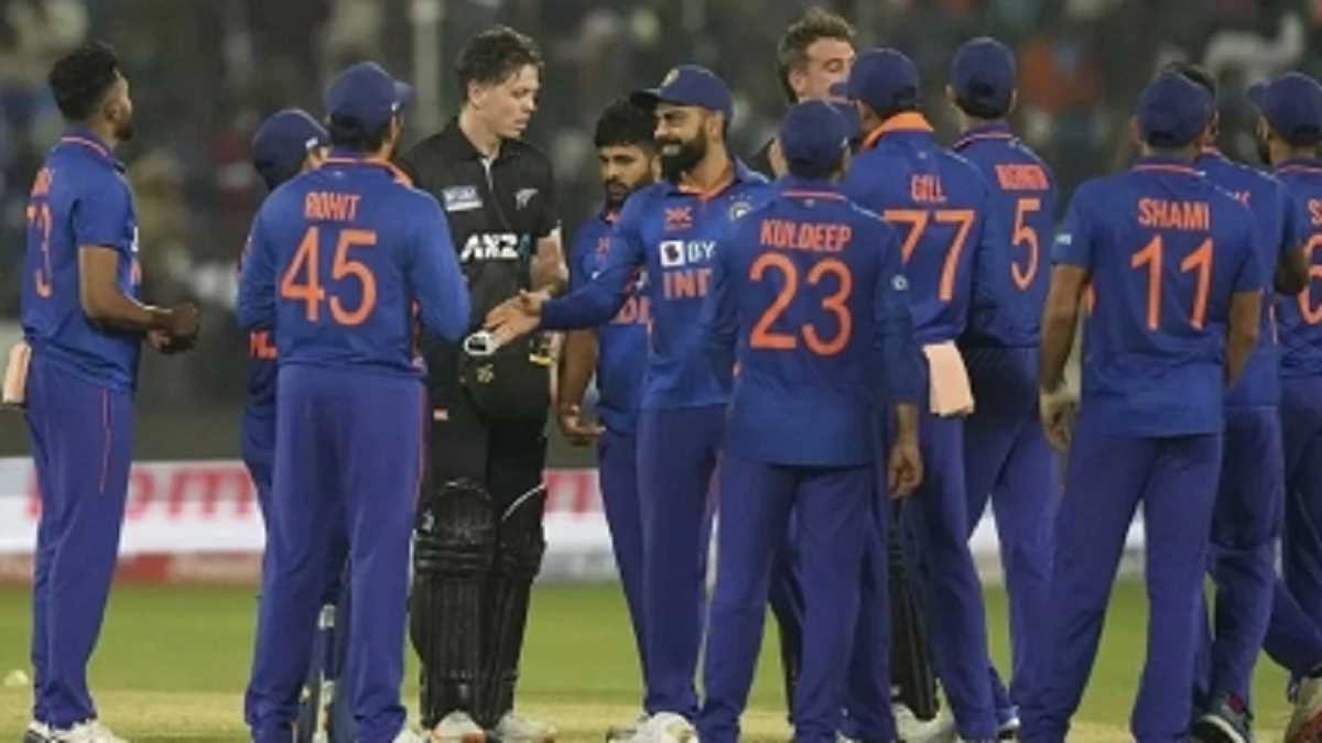 IND vs NZ: भारतीय टीम से न्‍यूजीलैंड के खिलाफ पहले वनडे में हुई बड़ी चूक, रोहित ब्रिगेड पर लगा भारी जुर्माना