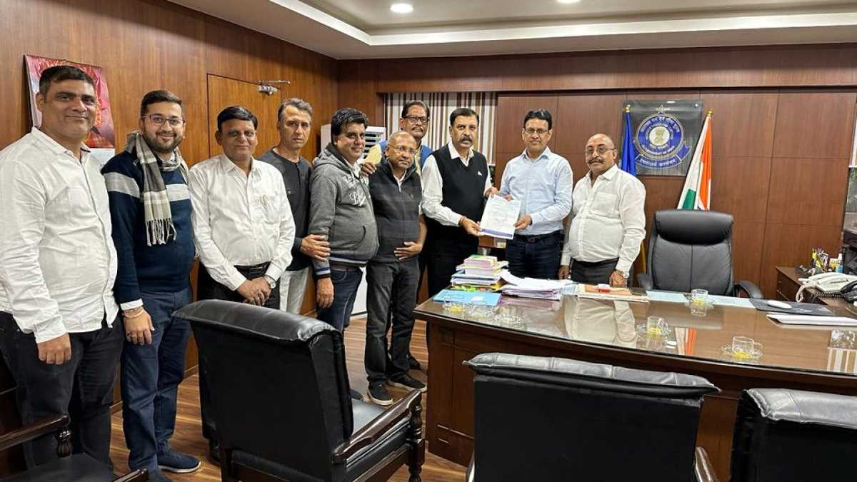 जीएसटी सरलीकरण के लिए सेन्ट्रल व स्टेट कमिश्नर को चैंबर ने ज्ञापन सौंपा