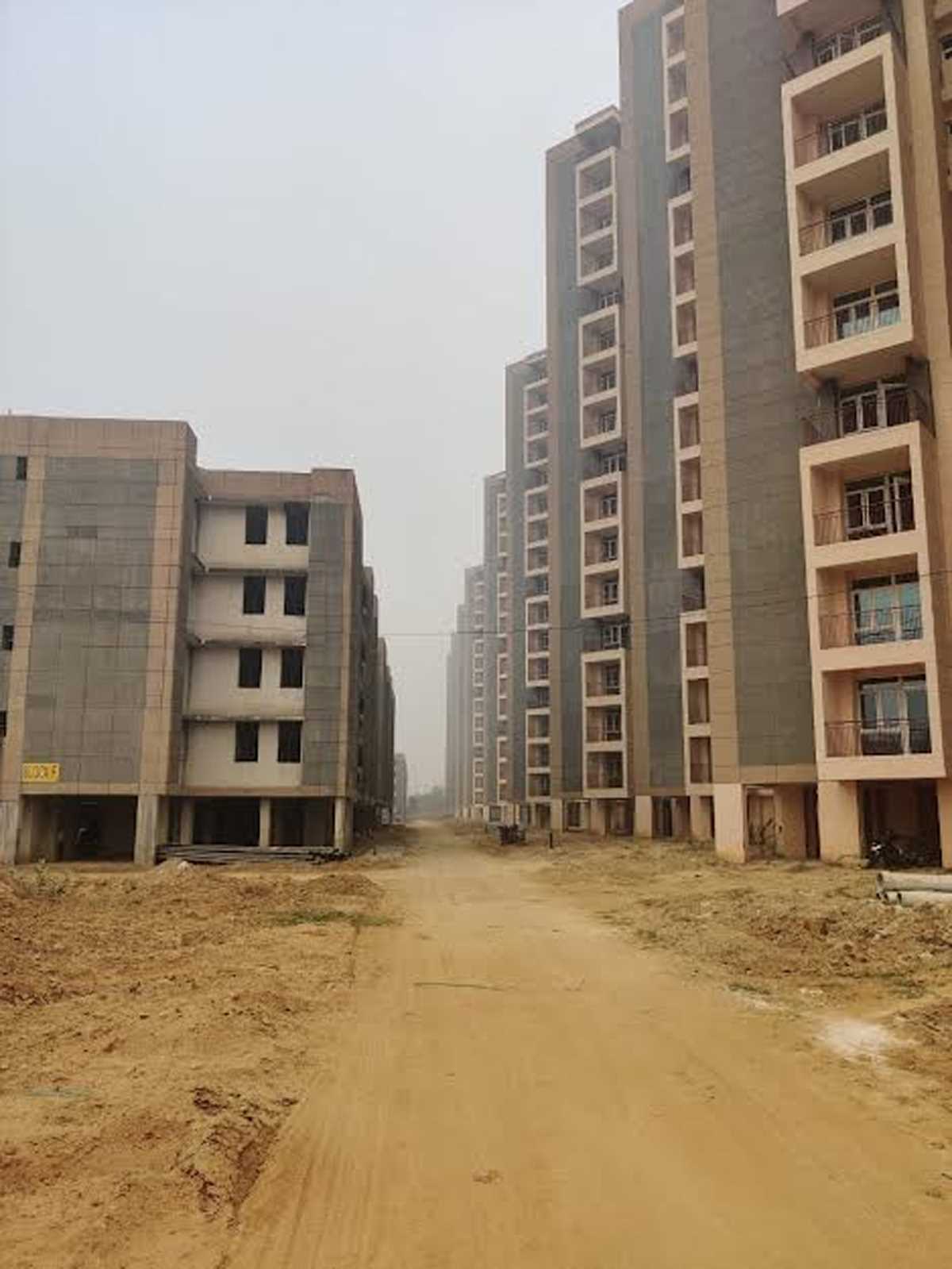 सेक्टर 22 डी में बने फ्लैटों को नए तरीके से दुरुस्त कराएगा यीडा