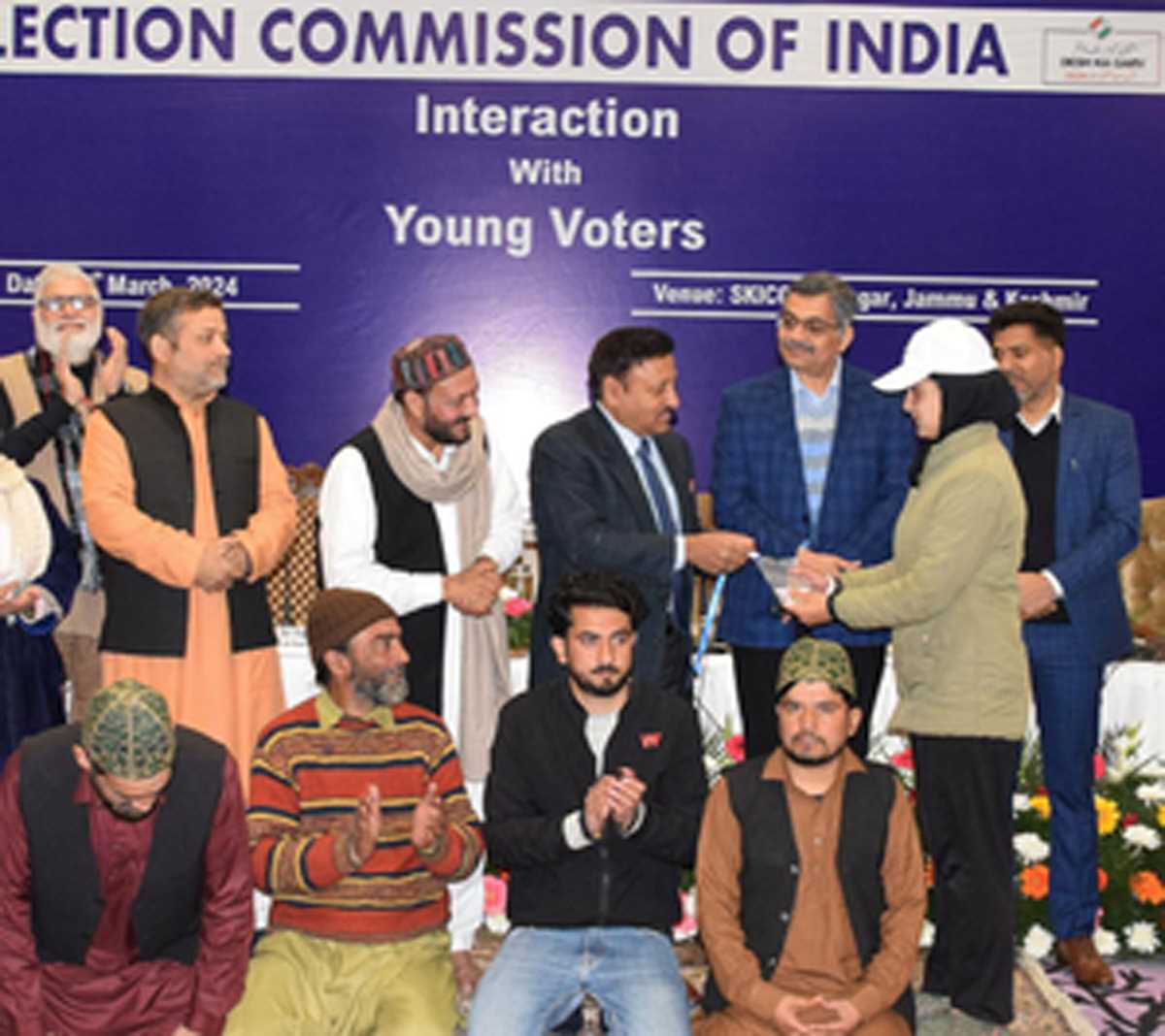 चुनावी बॉन्‍ड की जानकारी समय पर जारी की जाएगी : सीईसी