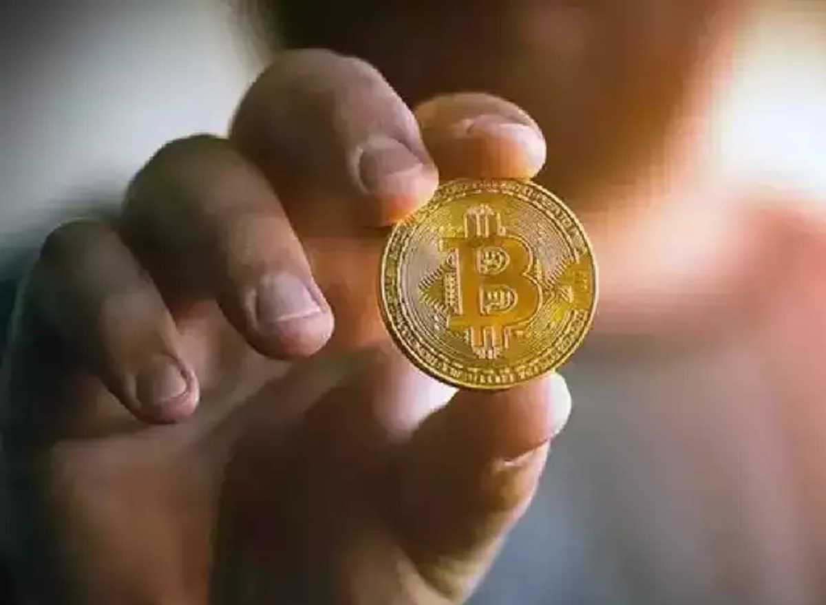 खाक हो गए हैं क्रिप्टोकरंसी में लगे 10 खरब डॉलर, दिवालिया हुईं बड़ी-बड़ी कंपनियां