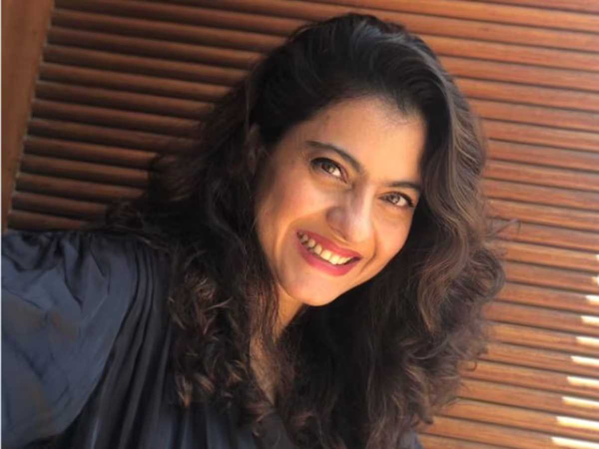 नए इंस्टा पोस्ट में काजोल ने बिखेरी खूबसूरत मुस्कान