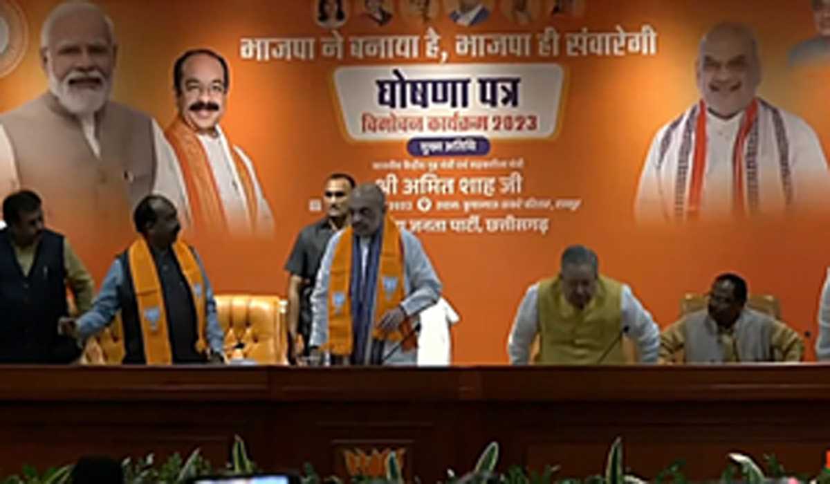 छत्तीसगढ़ को मोदी की गारंटी, 500 में गैस सिलेंडर और धान 3,100 क्विंटल