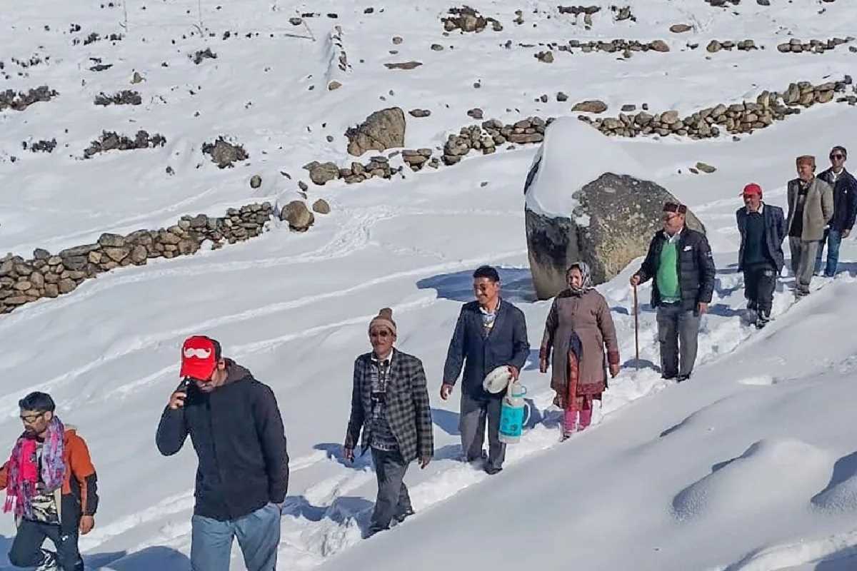 हिमाचल में 76 प्रतिशत मतदान