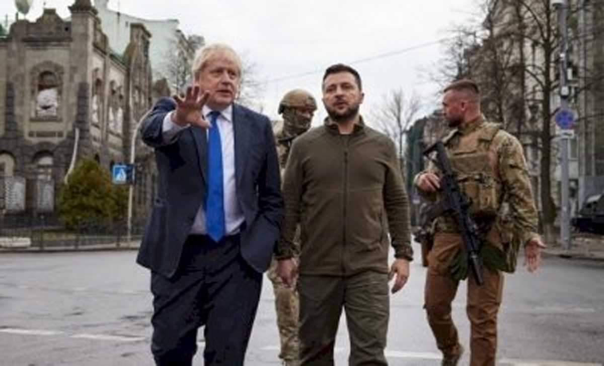 पुतिन के हटने तक यूक्रेन के लिए समर्थन जारी रहना चाहिए : जॉनसन
