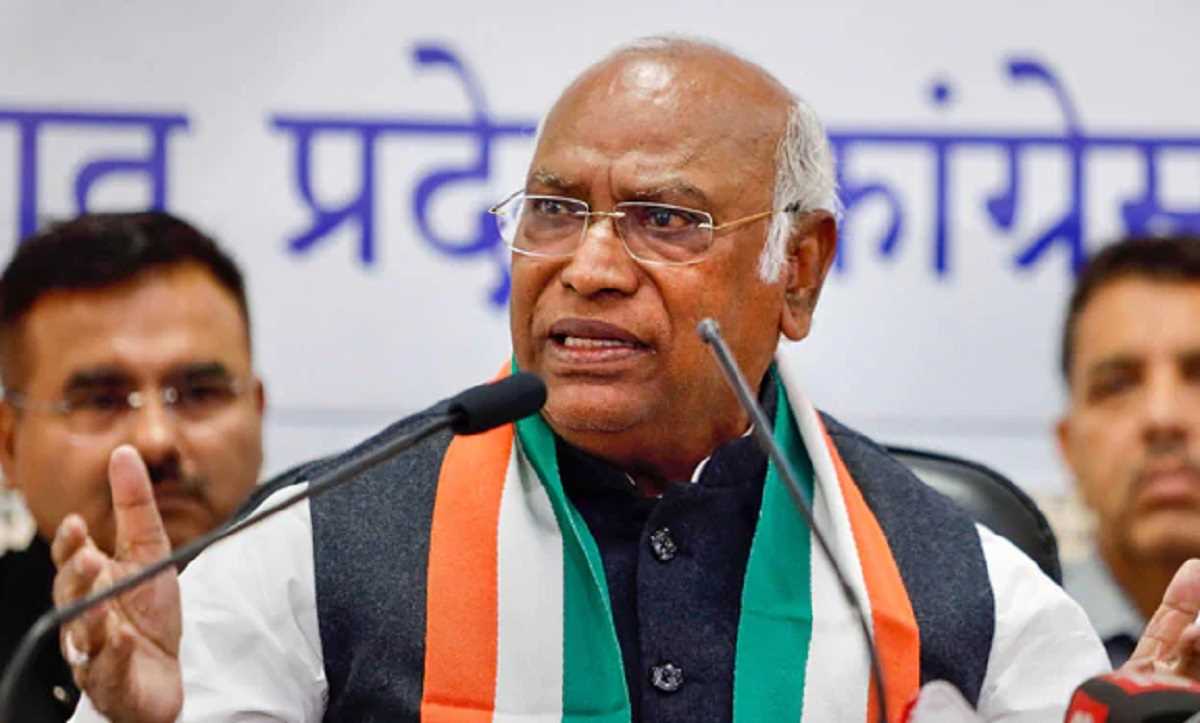 रोजगार मेला लगाने वाले मोदी ने तोड़े युवाओं के सपने: मल्लिकार्जुन खड़गे