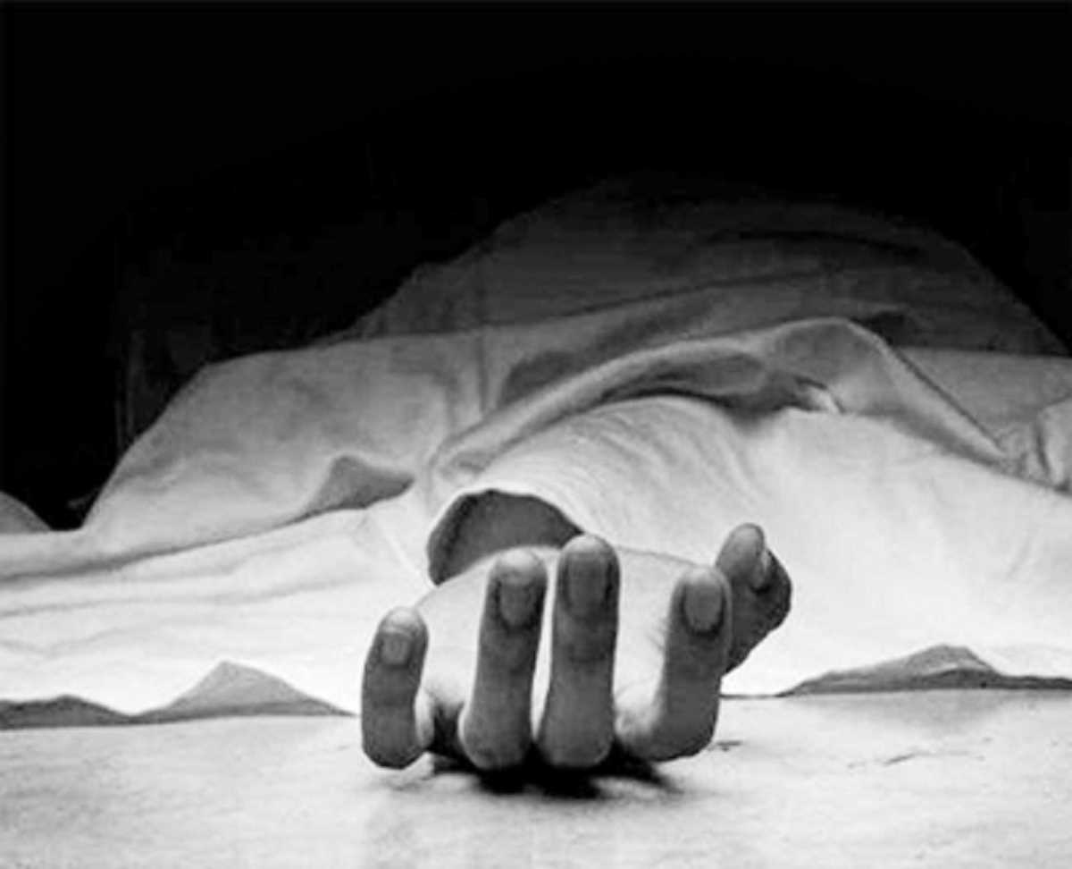 अमेठी हत्याकांड : महिला और 2 बच्चे मृत पाए गए अमेठी हत्याकांड : महिला और 2 बच्चे मृत पाए गए