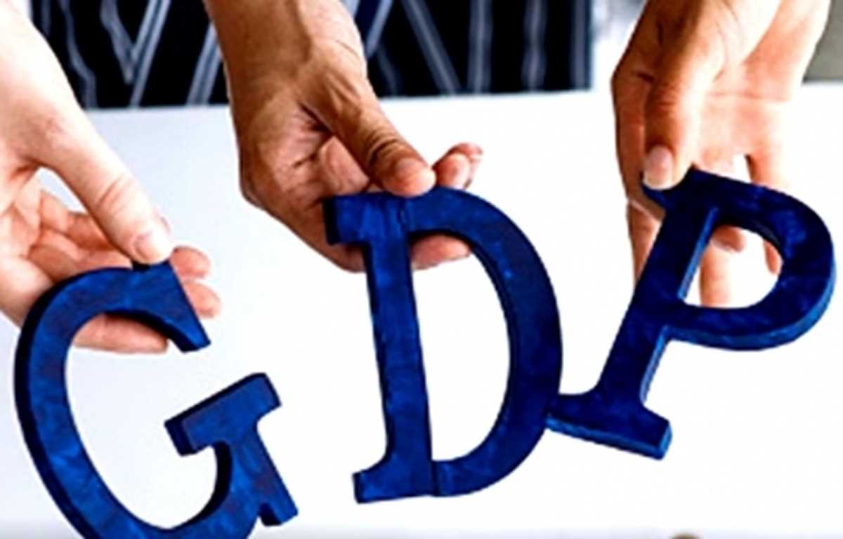 फिच ने भारत की जीडीपी वृद्धि का अनुमान बढ़ाया, चीन का घटाया