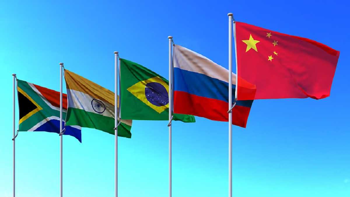 पाकिस्तान की नजर ब्रिक्स सदस्यता पर, रूस से मांगी मदद पाकिस्तान की नजर ब्रिक्स सदस्यता पर, रूस से मांगी मदद