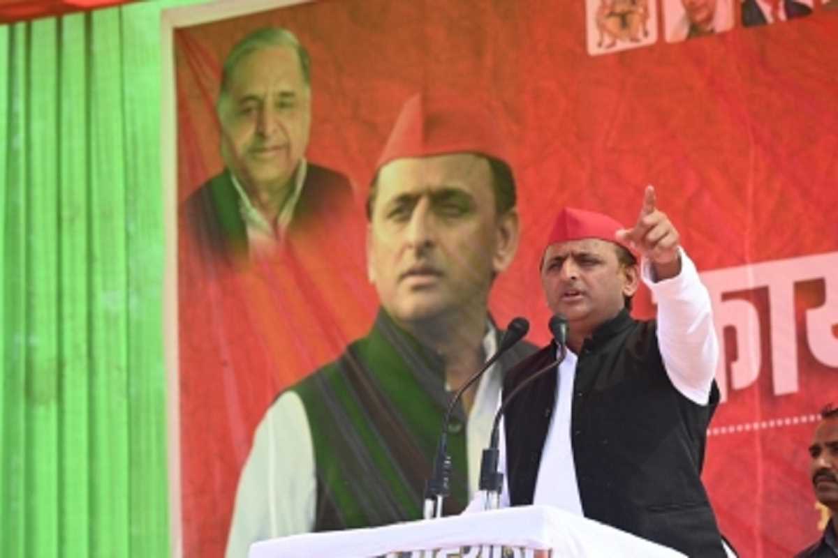 कांग्रेस अध्यक्ष सोनिया गांधी के समर्थन में उतरे अखिलेश यादव कांग्रेस अध्यक्ष सोनिया गांधी के समर्थन में उतरे अखिलेश यादव