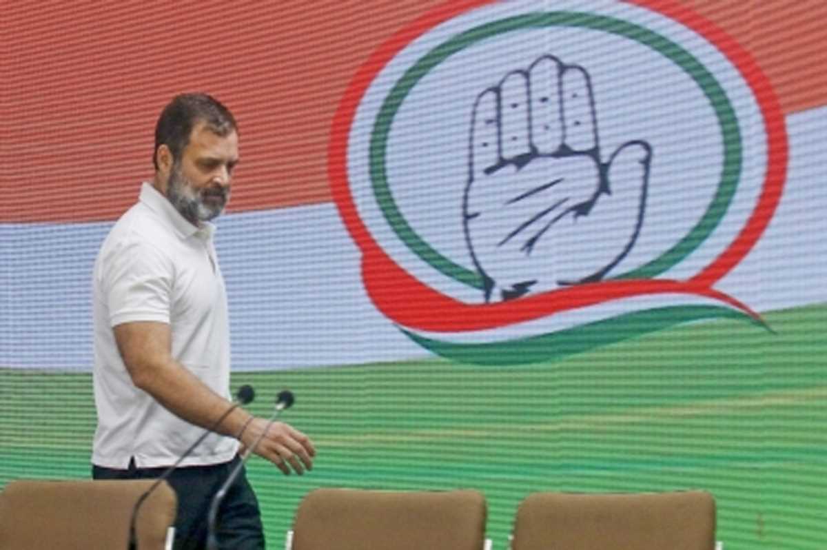 राहुल मामला : पीएम का पुतला फूंका, वायनाड में दूसरे दिन भी बड़े पैमाने पर विरोध प्रदर्शन