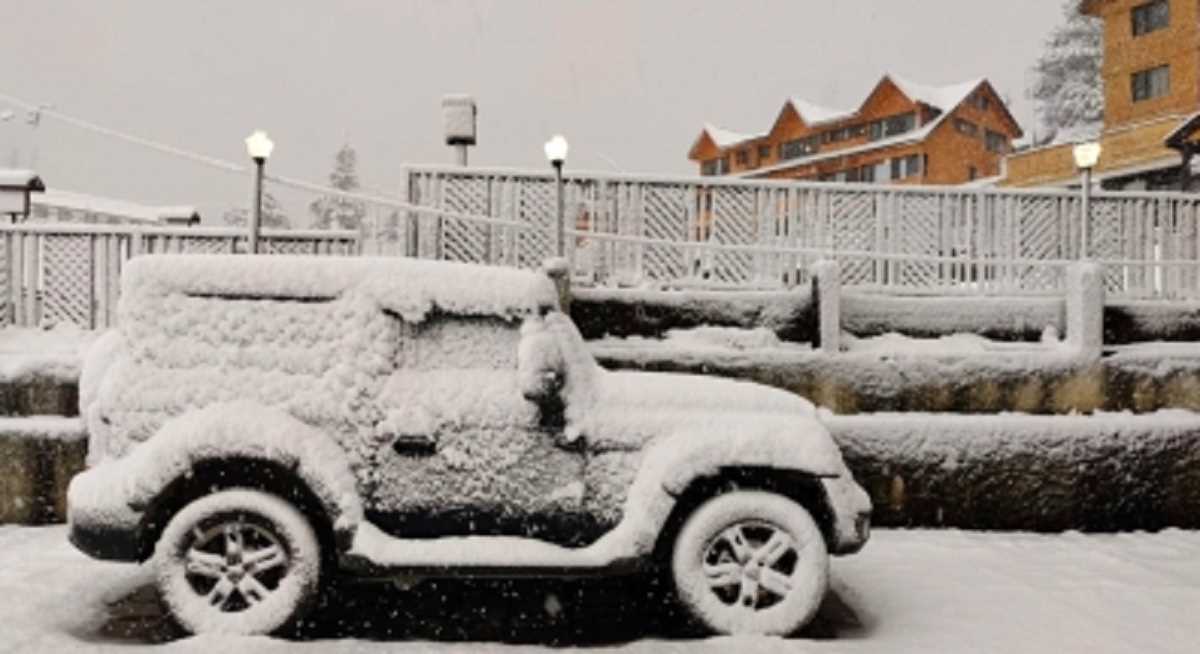 Jammu and Kashmir: कश्मीर में बर्फबारी की संभावना