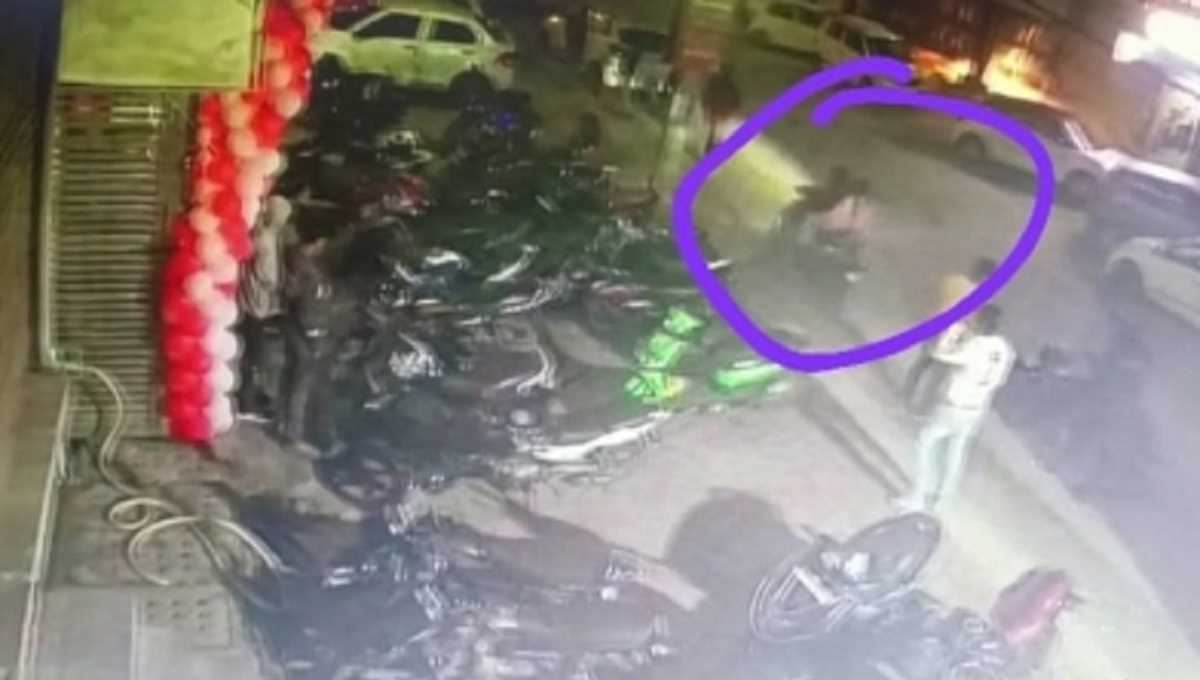 कार से घसीटकर युवती की मौत का मामला: स्कूटी पर थी एक और लड़की