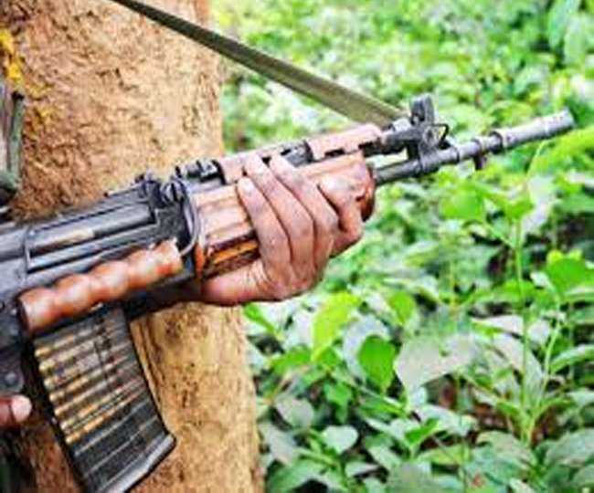 दंतेवाड़ा : मडकामीरास के जंगल से एक नक्सली गिरफ्तार